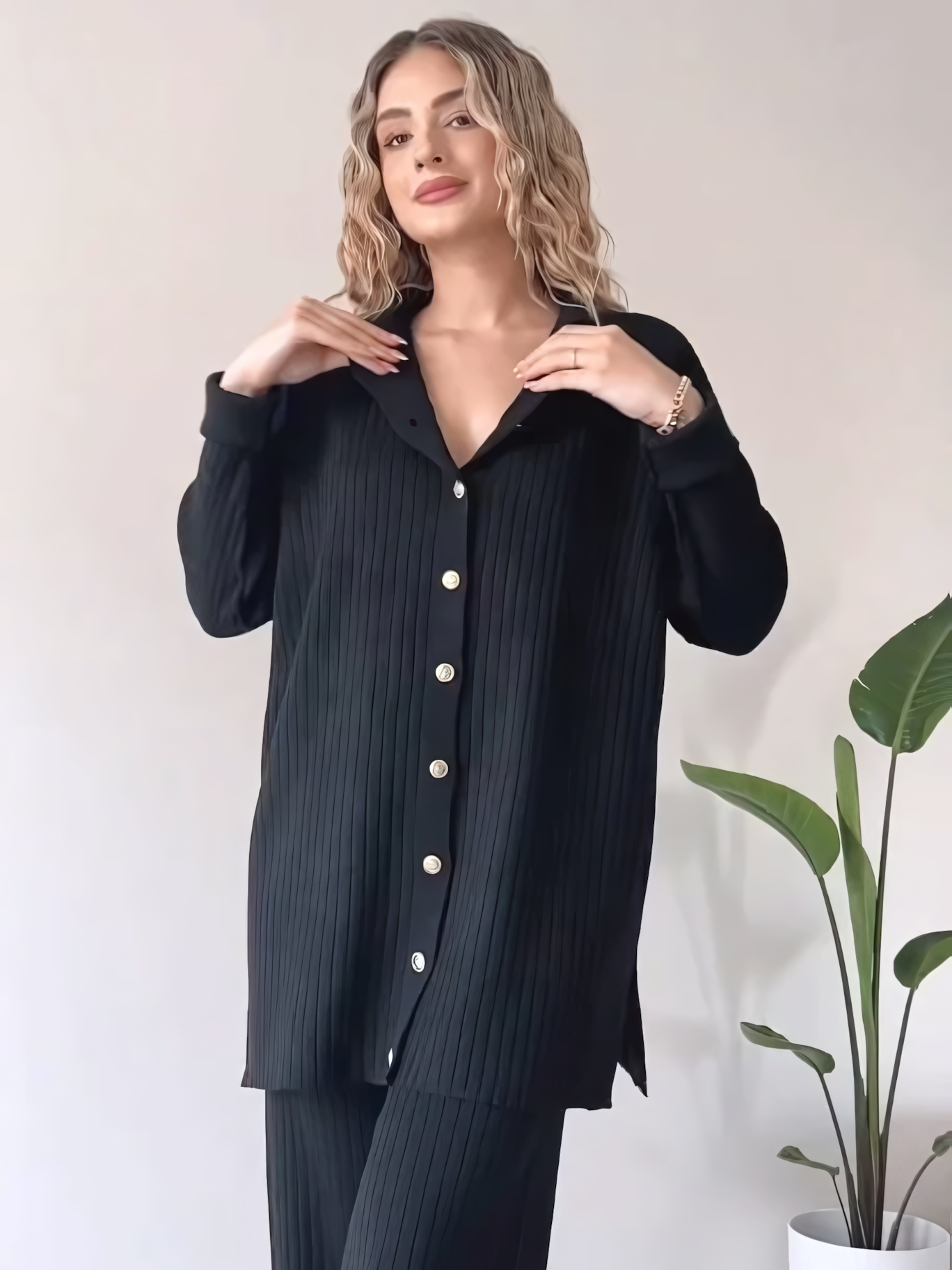 Nina 2-Piece Set - An Oasis of Comfort and Elegance