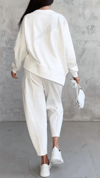 Isla 2-piece Set - A Gateway to Effortless Style and Unmatched Comfort
