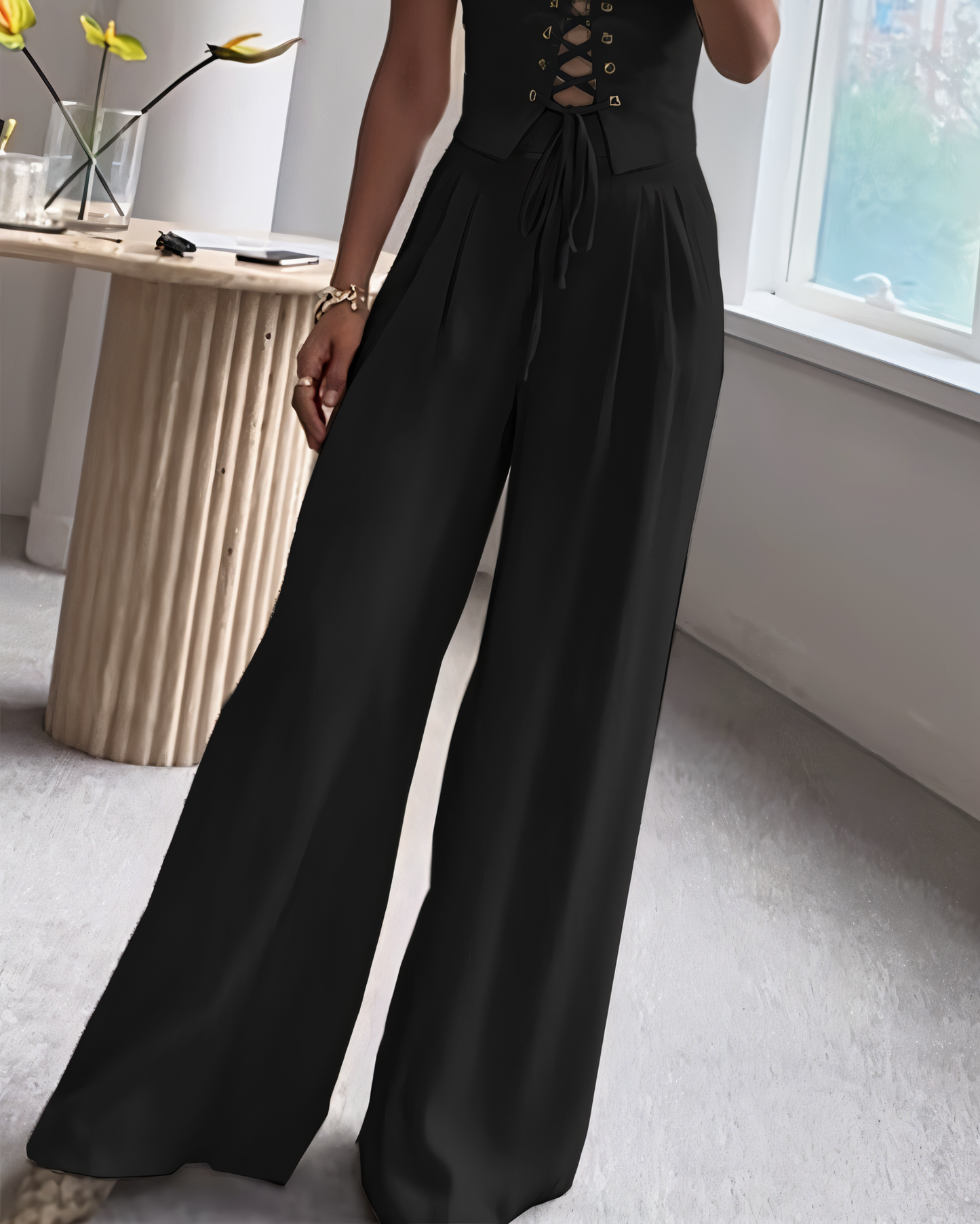 Ella 2-Piece Set - A combination of refinement and allure